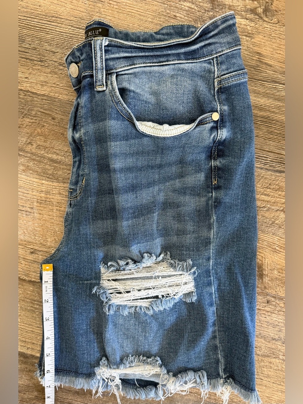 Judy Blue Size 1X High Rise Destroyed Bermuda Blue Jean Short Stretch •flaw - Picture 6 of 13